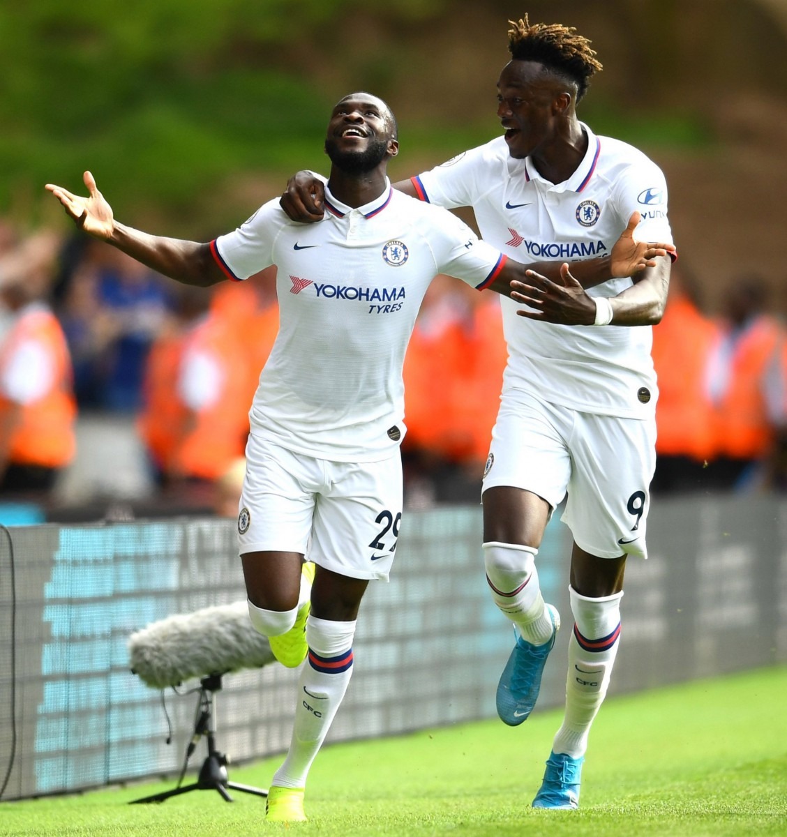 , Lampard urges Chelsea chiefs to reward Tammy Abraham and Fikayo Tomori with new contracts