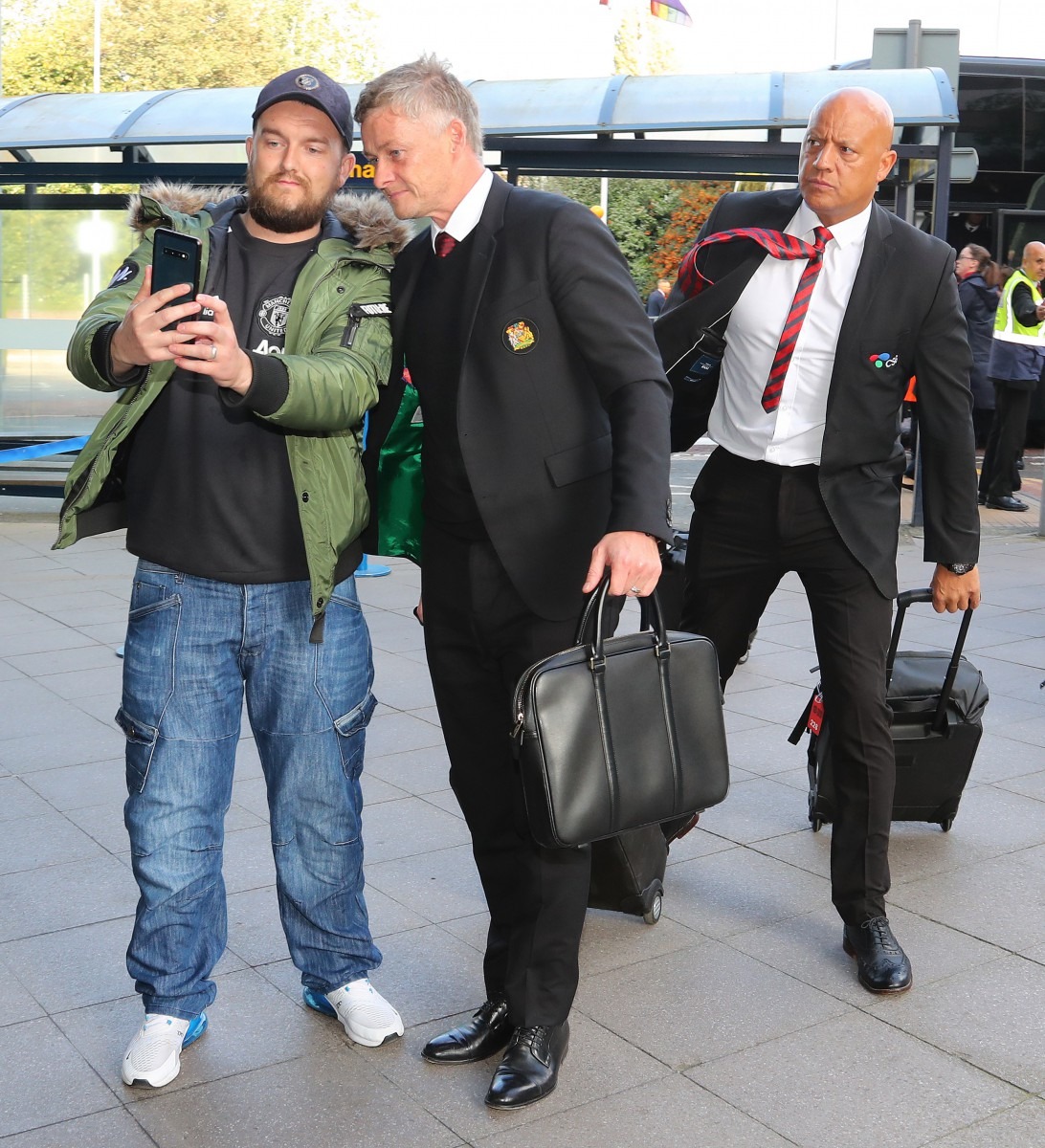 , Ed Woodward joins Man Utd stars for flight to Belgrade as club confirm De Gea one of eight not part of squad