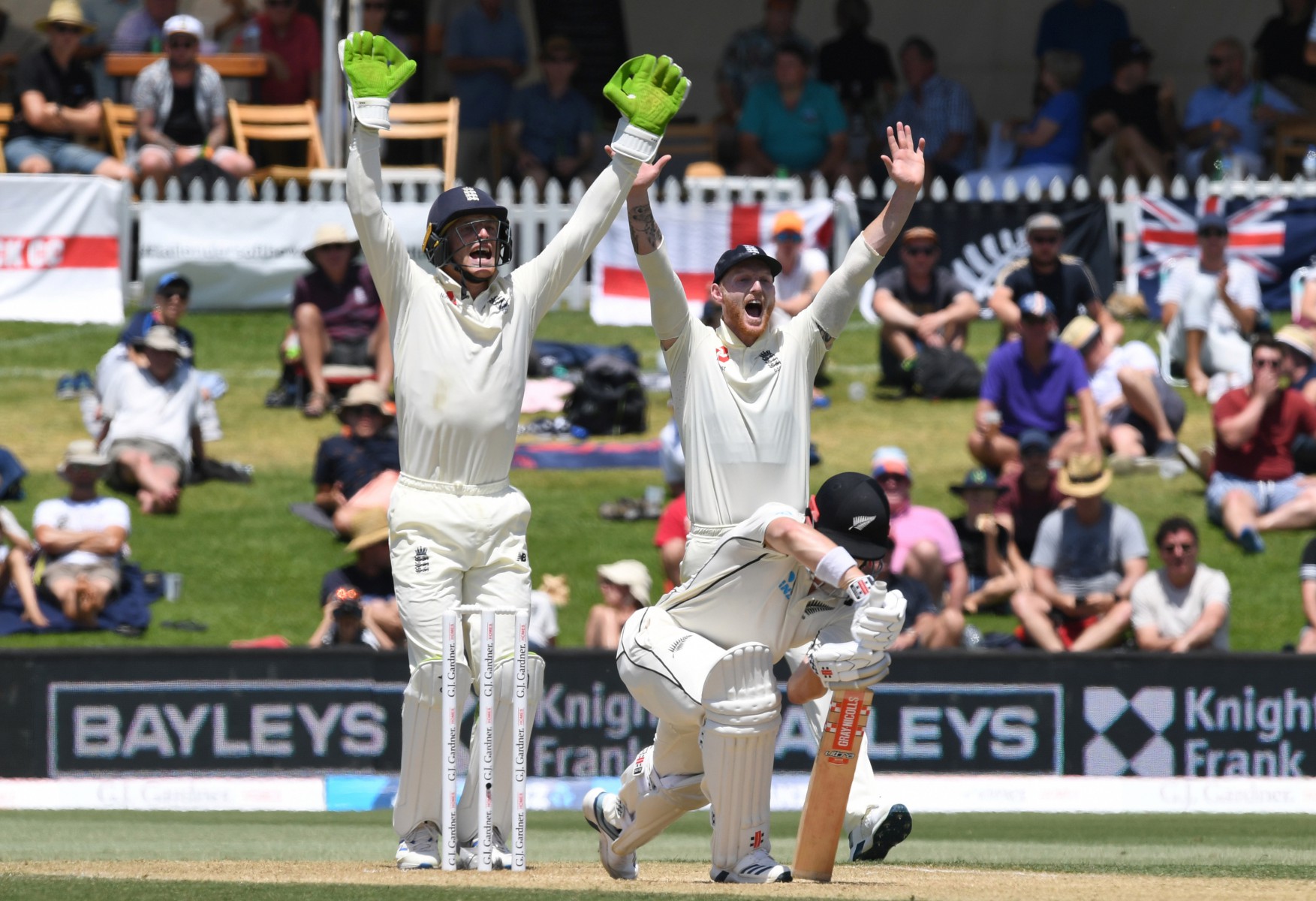 , England frustrated as New Zealand lead by 41 runs with battling BJ Watlings unbeaten ton adding to misery