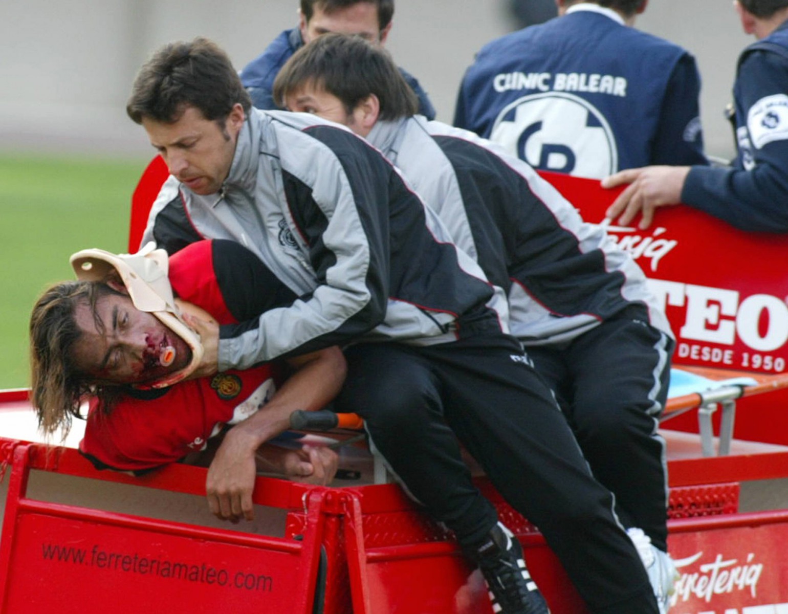 Mallorca's Venezuelan Juan Arango leaves the field after being elbowed