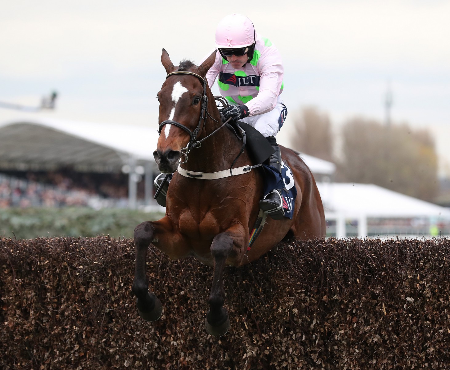 , Gutsy Min defends his John Durkan Chase crown in Punchestown thriller