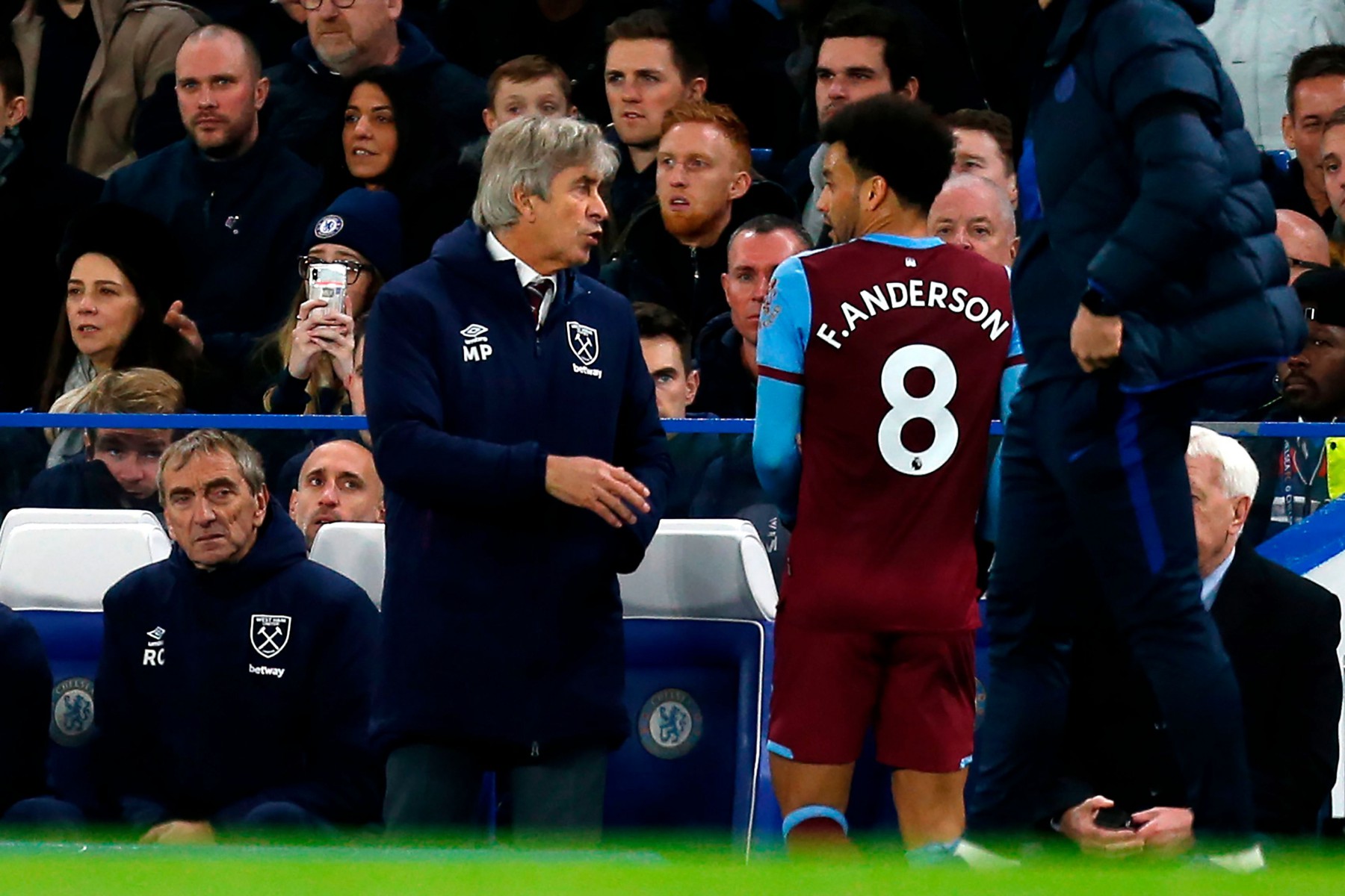 , Felipe Anderson dugout row with Manuel Pellegrini after West Ham star hauled off in Chelsea game