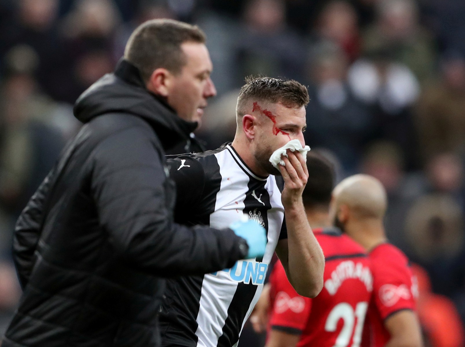 , Newcastle 2 Southampton 1: Late Fernandez strike sends Bruces Magpies into top-half for first time this season