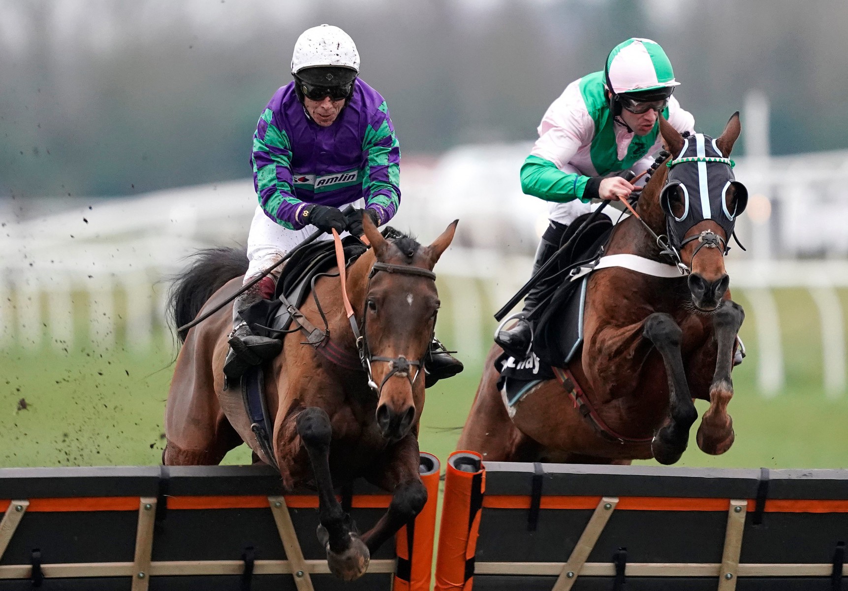, Challow Hurdle: Thyme Hill battles to Grade 1 success to remain unbeaten over hurdles for Philip Hobbs