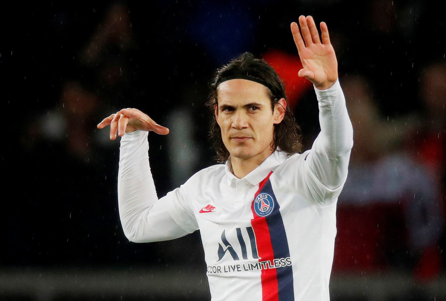 , Chelsea to offer Edinson Cavani an 18-month deal after Lampard talks up the wantaway PSG superstar