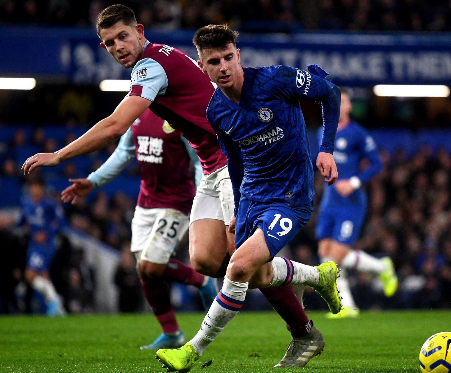 , Chelsea starlet Mason Mount says older players have tried to kick him off the park but hes shown hes not weak