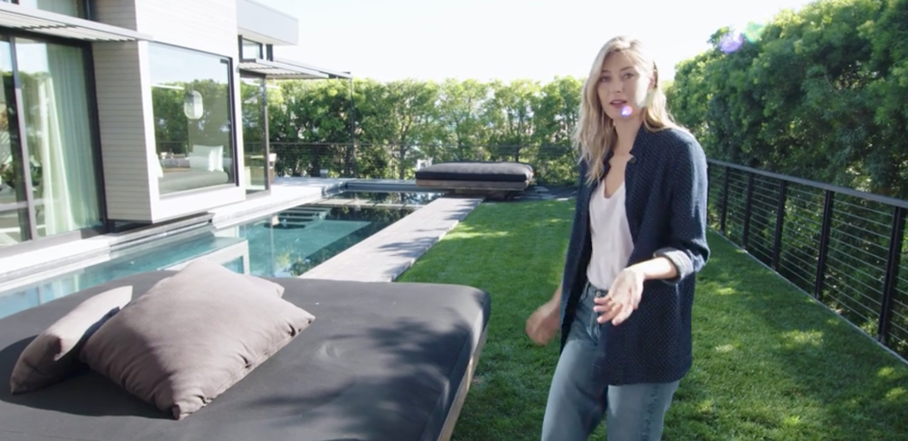 , Maria Sharapovas beachside home in Los Angeles with its own bowling alley is perfect for tennis stars retirement