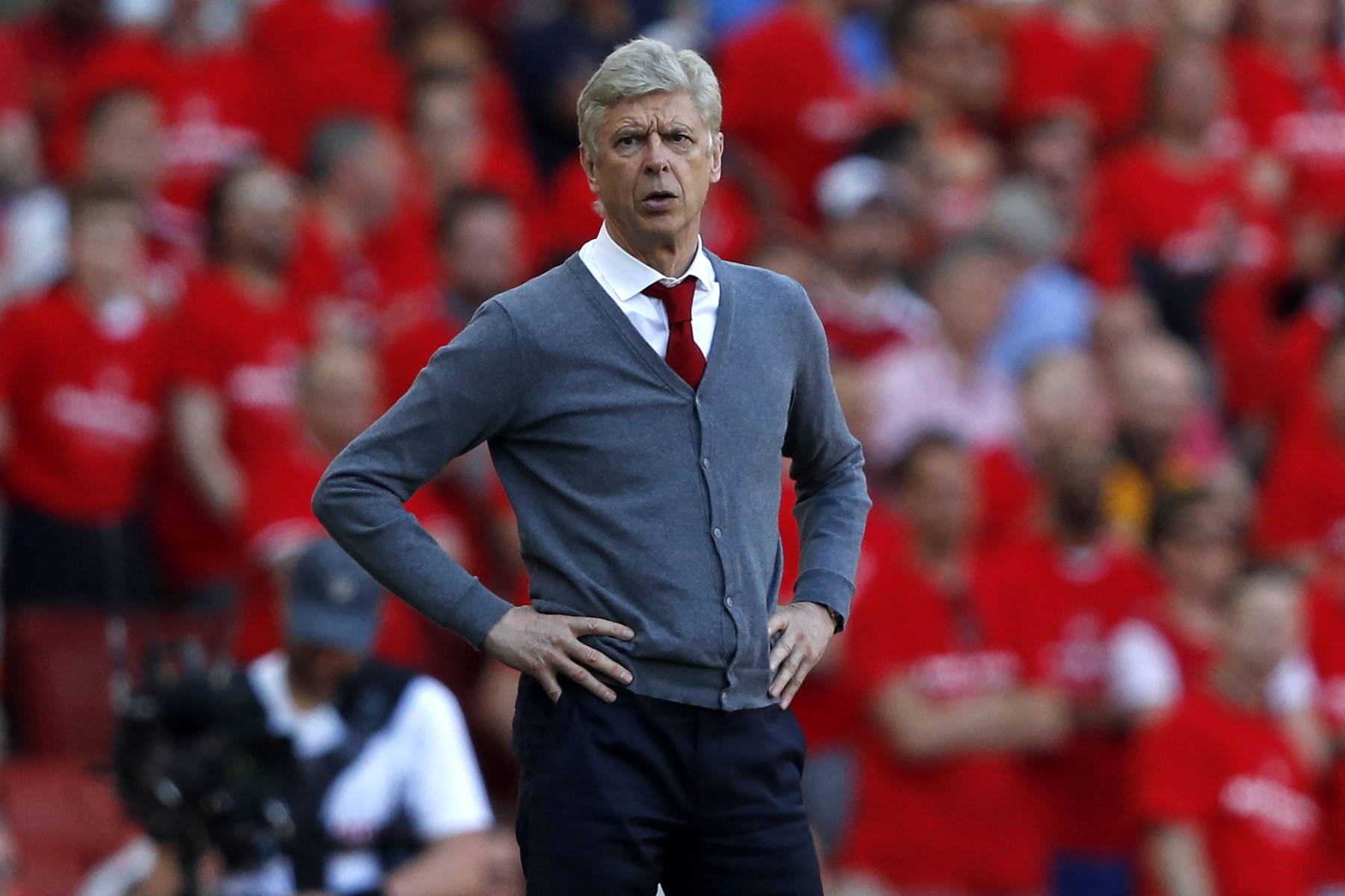 , Arsenal contact former boss Arsene Wenger over sensational return to the Emirates in bid to unite fans