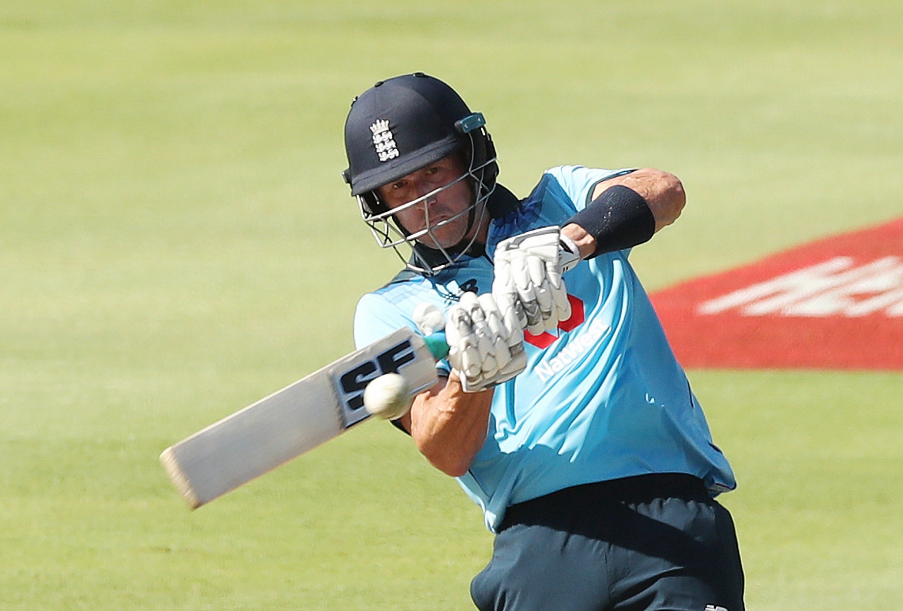 Joe Denly gave the england innings some respectability with 87 off 103 deliveries