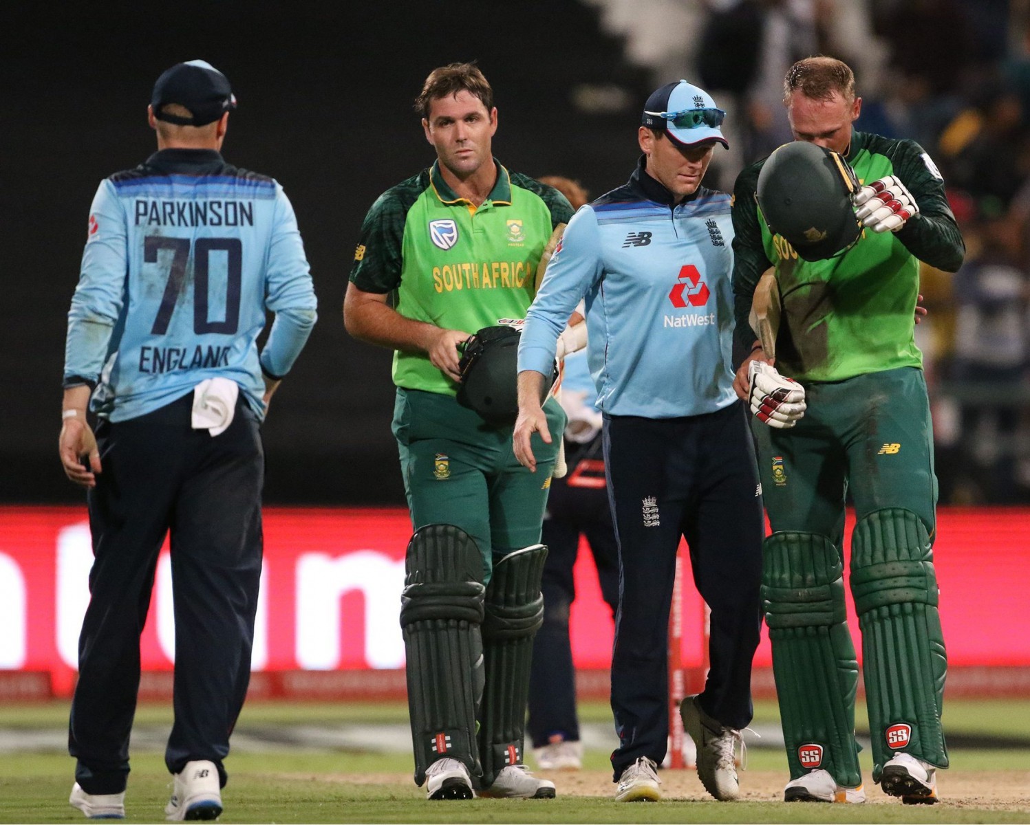 England captain Eoin Morgan reflects on defeat as JJ Smuts and Rassie van der Dussen eased Proteas home