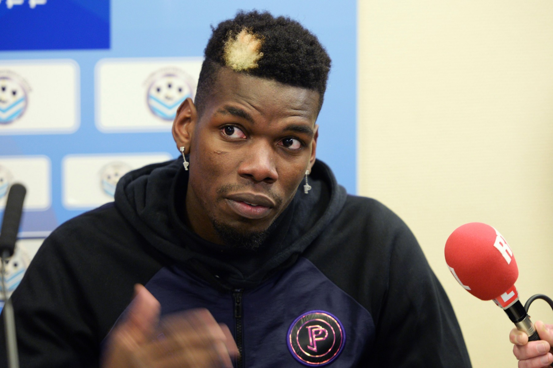 , Man Utd hero Van Persie calls for extraordinary joint-interview with Pogba and Solskjaer to clear up Frenchmans future