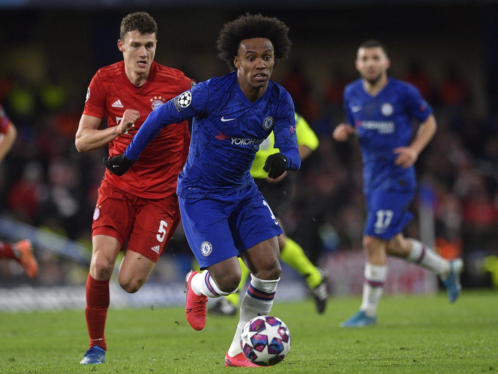 , Lampard says Willian contract talks ongoing as he tries to keep hold of Chelsea forward