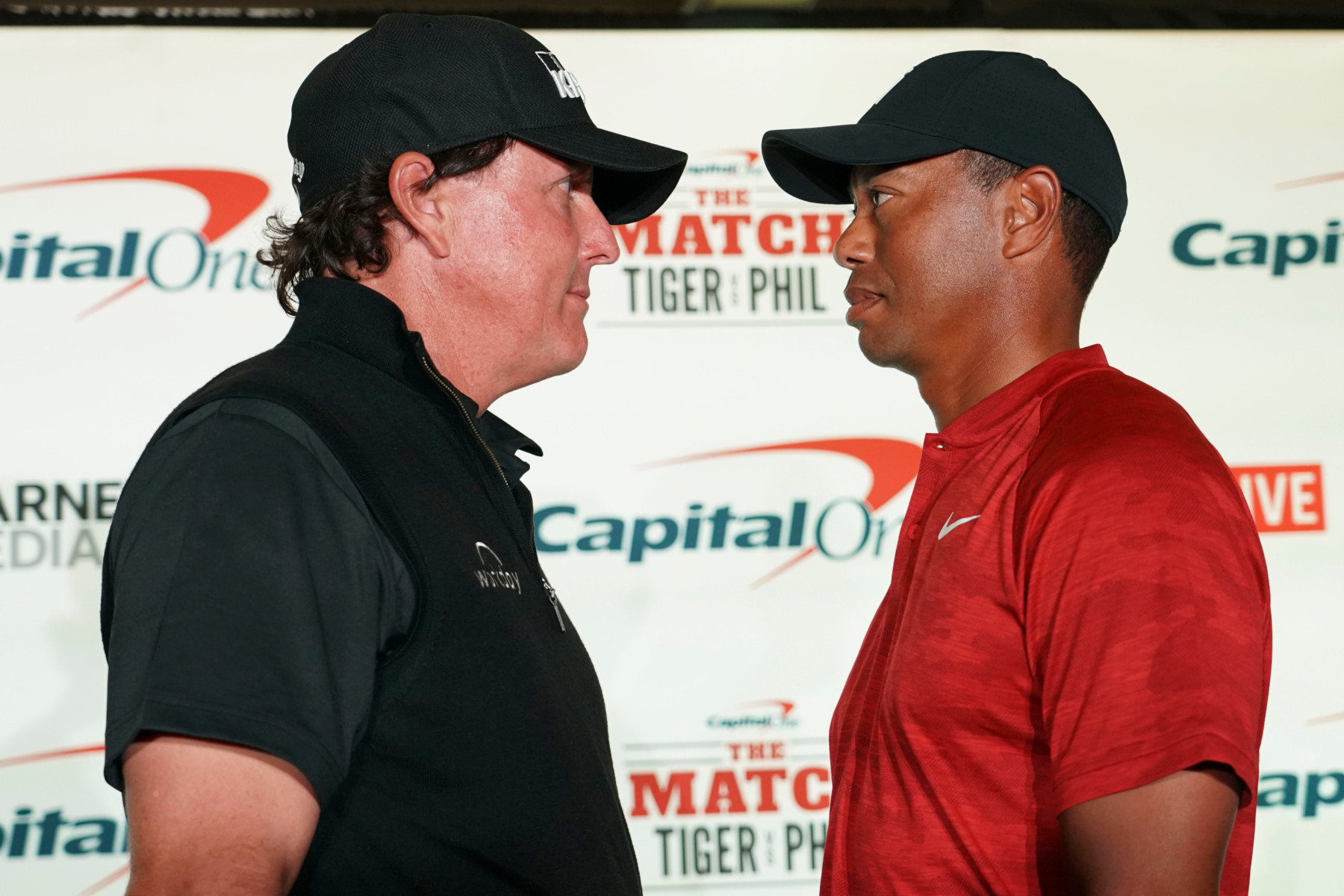 , Tiger Woods and Phil Mickelson ‘working on’ £7.2m rematch to be played during coronavirus pandemic