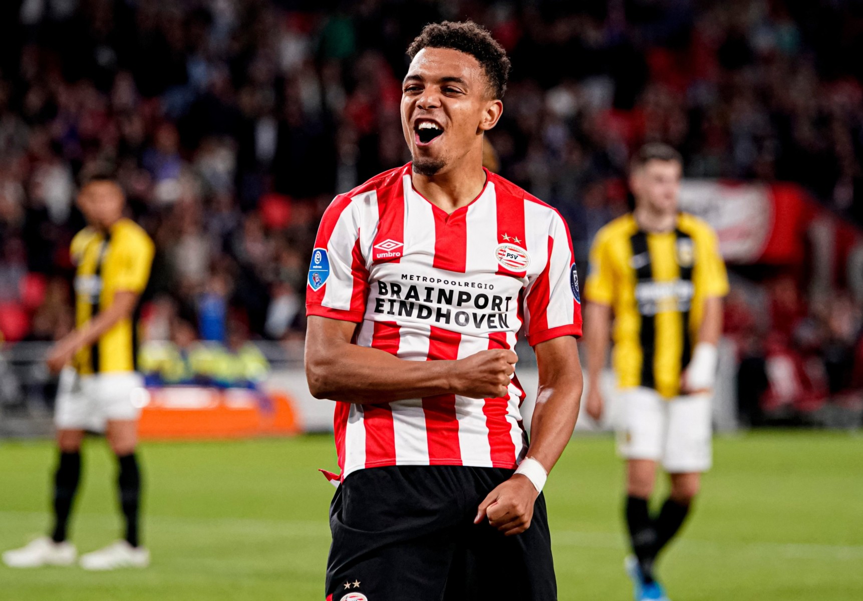 , Arsenal consider shock re-signing of PSV striker Donyell Malen for £48m as Aubameyang replacement