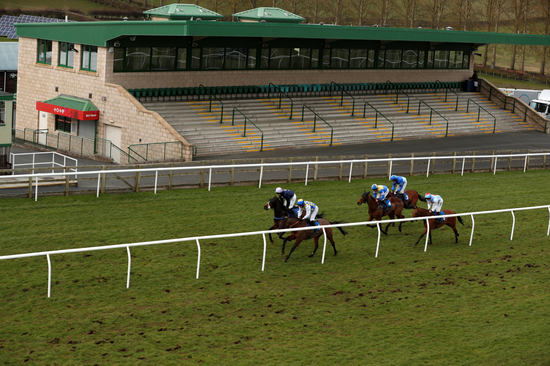 , Kelso becomes the first racecourse in the UK to stage racing behind closed doors due to Coronavirus