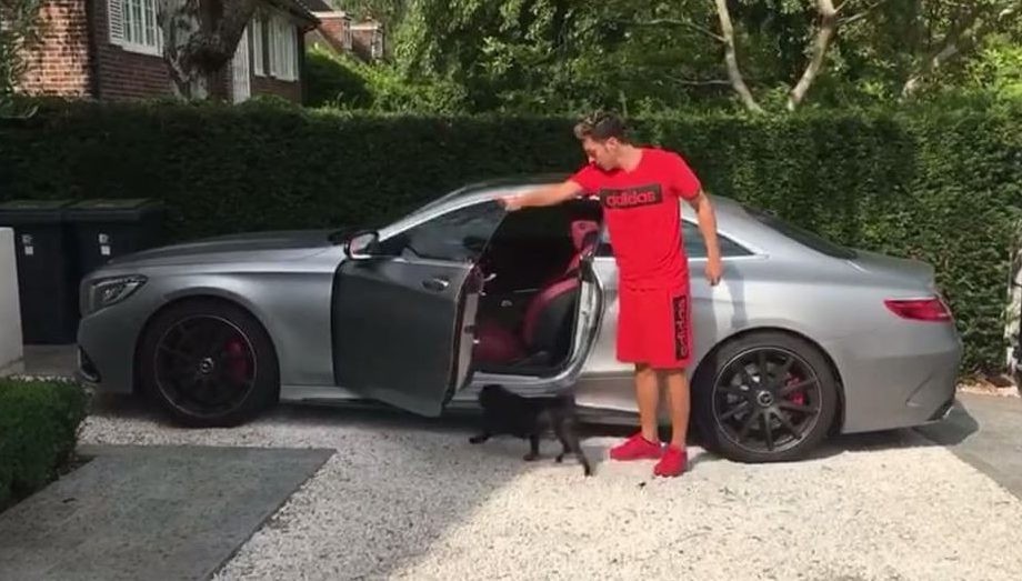 , Inside Arsenal pay cut rebel Mesut Ozil’s £10m London home complete with personalised doors and £800k car collection