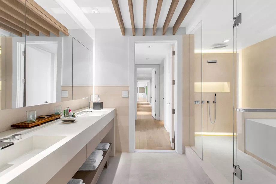 Both bathrooms are fitted with modern appliances