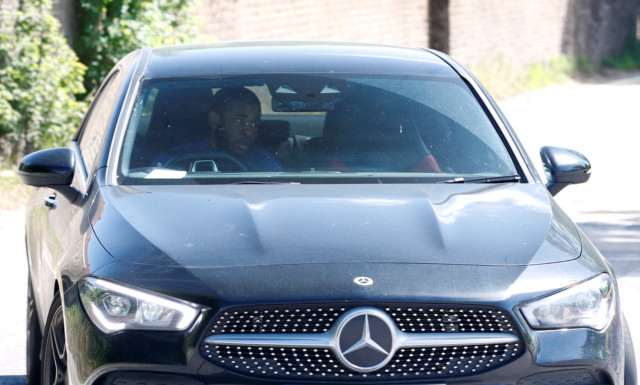 , Liverpool and Tottenham stars arrive at training to get coronavirus test results ahead of final solo training session