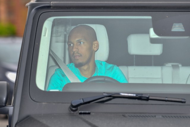 , Liverpool and Tottenham stars arrive at training to get coronavirus test results ahead of final solo training session