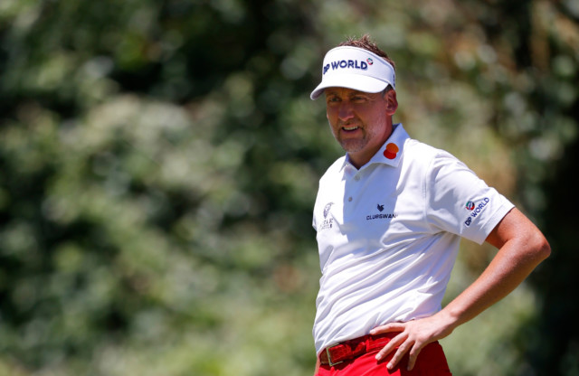 , Ian Poulter farts live on American TV on the tee of the Travelers Championship as Greg Chalmers drives