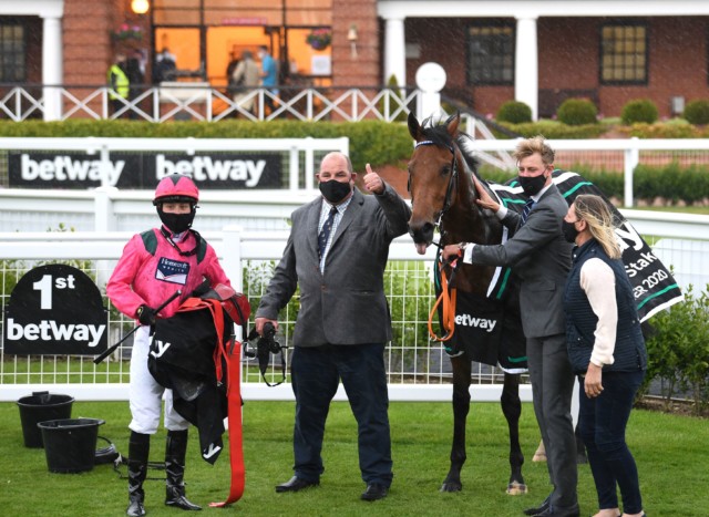 , Newmarket review: Freewheeling Ghaiyyath bullies Coronation Cup rivals and Oxted oozes class for Team Teal