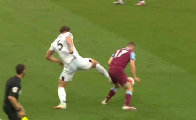 , Arsenal fans fume as Tarkowski escapes red for similar tackle to Nketiah as ex-Prem ref reveals he SHOULD have gone