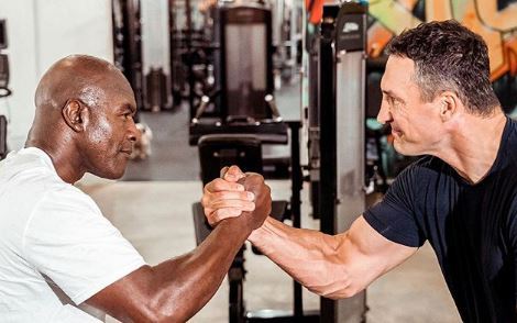 , Evander Holyfield and Wladimir Klitschko link up in gym for 57-year-old legend’s boxing comeback fight