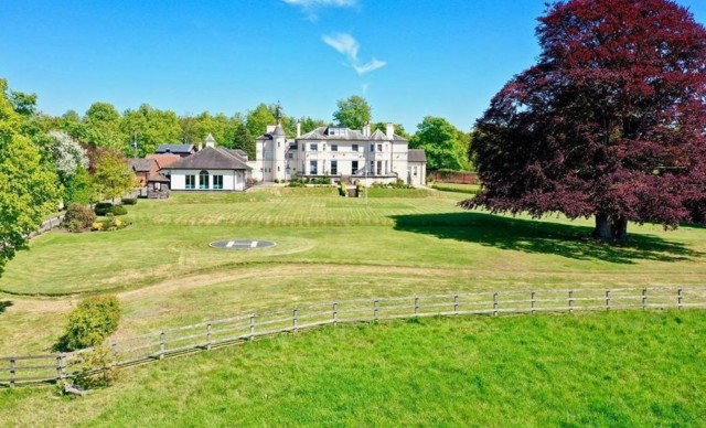 , Inside the Matchroom mansion, Eddie Hearn’s former home converted into office with gym, pool and helipad