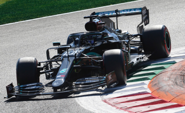 , Lewis Hamilton records fastest lap in F1 history as he obliterates rivals at Monza to seal pole for Italian GP