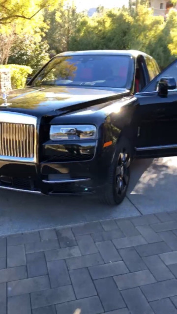 Mayweather has five Rolls-Royce cars in LA