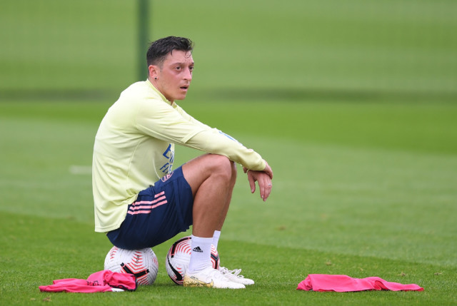 , Arsenal offered £5m for Mesut Ozil but German snubs Saudi Arabia move with Al-Nassr