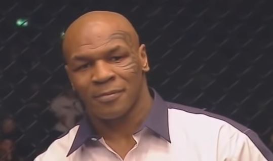 , Watch as Mike Tyson is forced to stop brutal UK MMA fight after just one minute while working as a referee