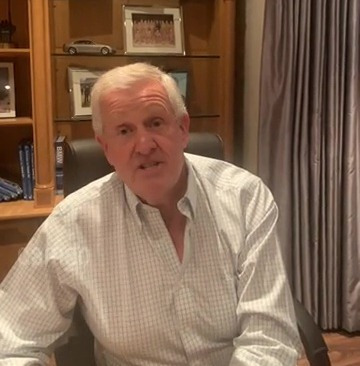 , Multi-millionaire golf icon Colin Montgomerie joins Floyd Mayweather in flogging personal video messages for £124 a pop