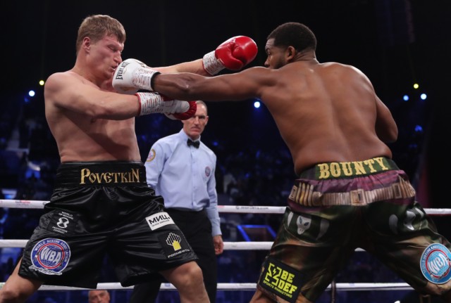  Alexander Povetkin was gassing from half-way int he fight but bagged a draw from his scrap with Michael Hunter