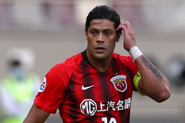 , Hulk leaves Shanghai SIPG and is available on free transfer after revealing Premier League offers