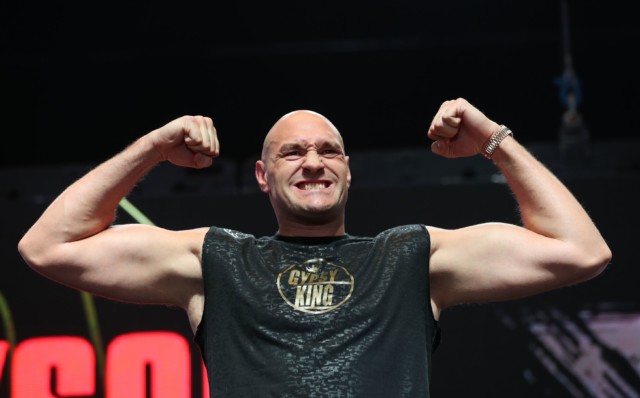 , Unpredictable Tyson Fury has right mentality and boxing skills to beat Anthony Joshua, says Oleksandr Usyk
