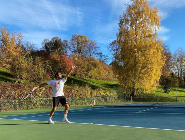 Roger Federer took to Instagram to get fans excited as he practised his serving
