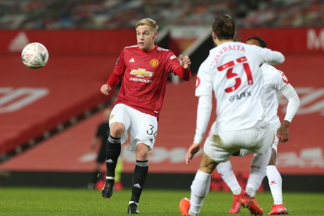 , Watch Van de Beek’s two stunning flicks that left Man Utd fans drooling as Rio Ferdinand calls for more playing time