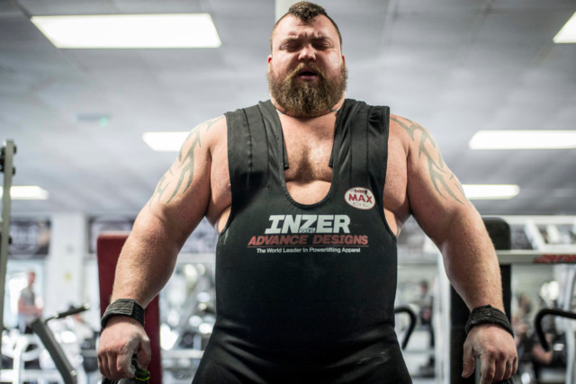 , Game of Thrones star Thor Bjornsson has fans fearing first-round knockout against Eddie Hall after sharing sparring clip