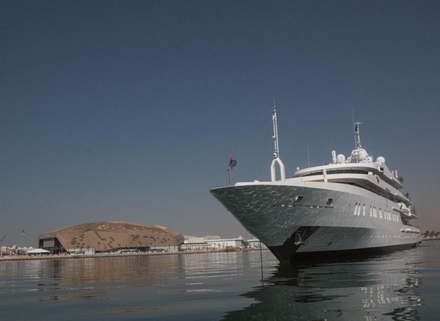 , Conor McGregor vs Floyd Mayweather 2 on course to take place on luxury cruise ship in Saudi Arabia due to coronavirus