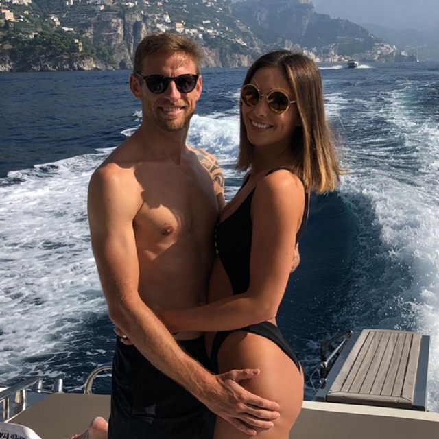 , F1 legend Jenson Button’s model fiancee Brittny Ward shows off stunning bikini body after giving birth just month ago