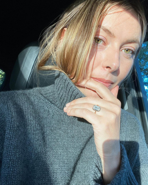 , Maria Sharapova’s £300k five-carat emerald cut diamond engagement ring puts most football Wags’ sparklers to shame