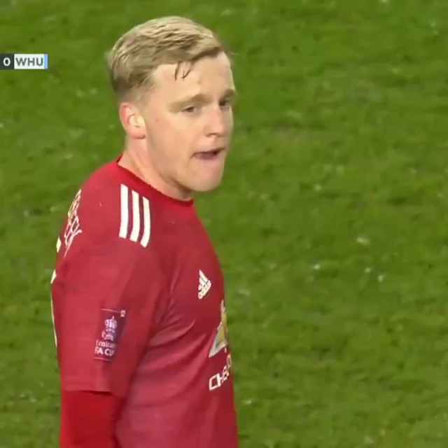 , Watch Man Utd star Donny van de Beek’s heartbreaking reaction to seeing he was about to be subbed against West Ham