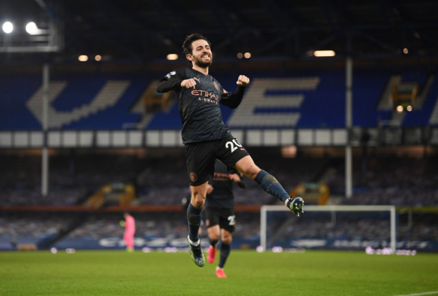 , Everton 1 Man City 3: Foden, Mahrez and Silva make it 17 wins in a row as City go TEN points clear