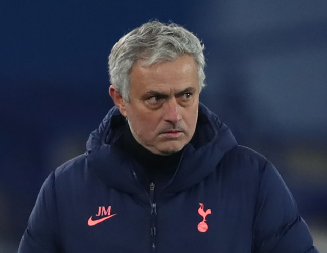, Tottenham slammed by Ferdinand with errors ‘killing’ them and Lloris ’embarrassing’ for Everton goal as Mourinho fumes