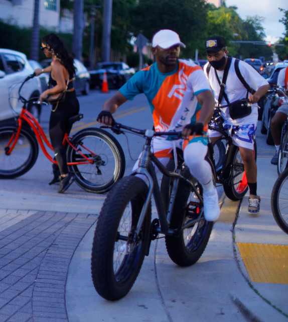 , Floyd Mayweather rides through Miami on custom ‘The Best Ever’ bike after romantic birthday break with stripper partner
