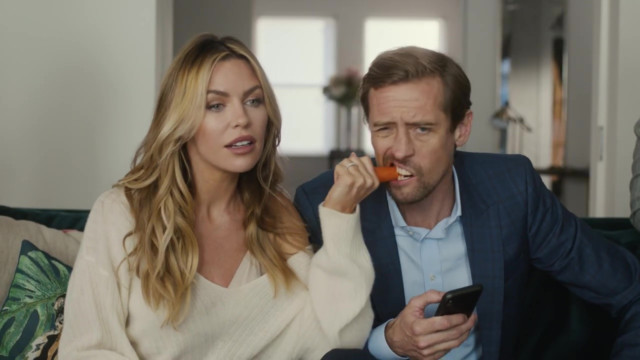 , Watch Peter Crouch and wife Abbey Clancy star in hilarious Cheltenham Festival advert for Paddy Power