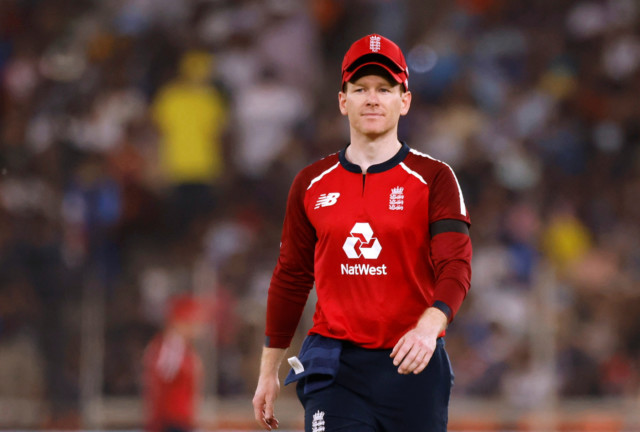 , Why is Eoin Morgan wearing two caps against India in T20 game?