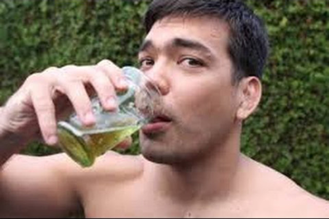 , Athletes who drink pee, from Mayweather opponent Marquez to MMA fighters Machida, Cummo and NFL star Ben Jones