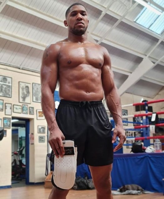 , Anthony Joshua shows off incredible body transformation with champ looking HUGE ahead of Tyson Fury showdown